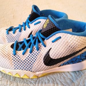 Kyrie 6Y boys shoes